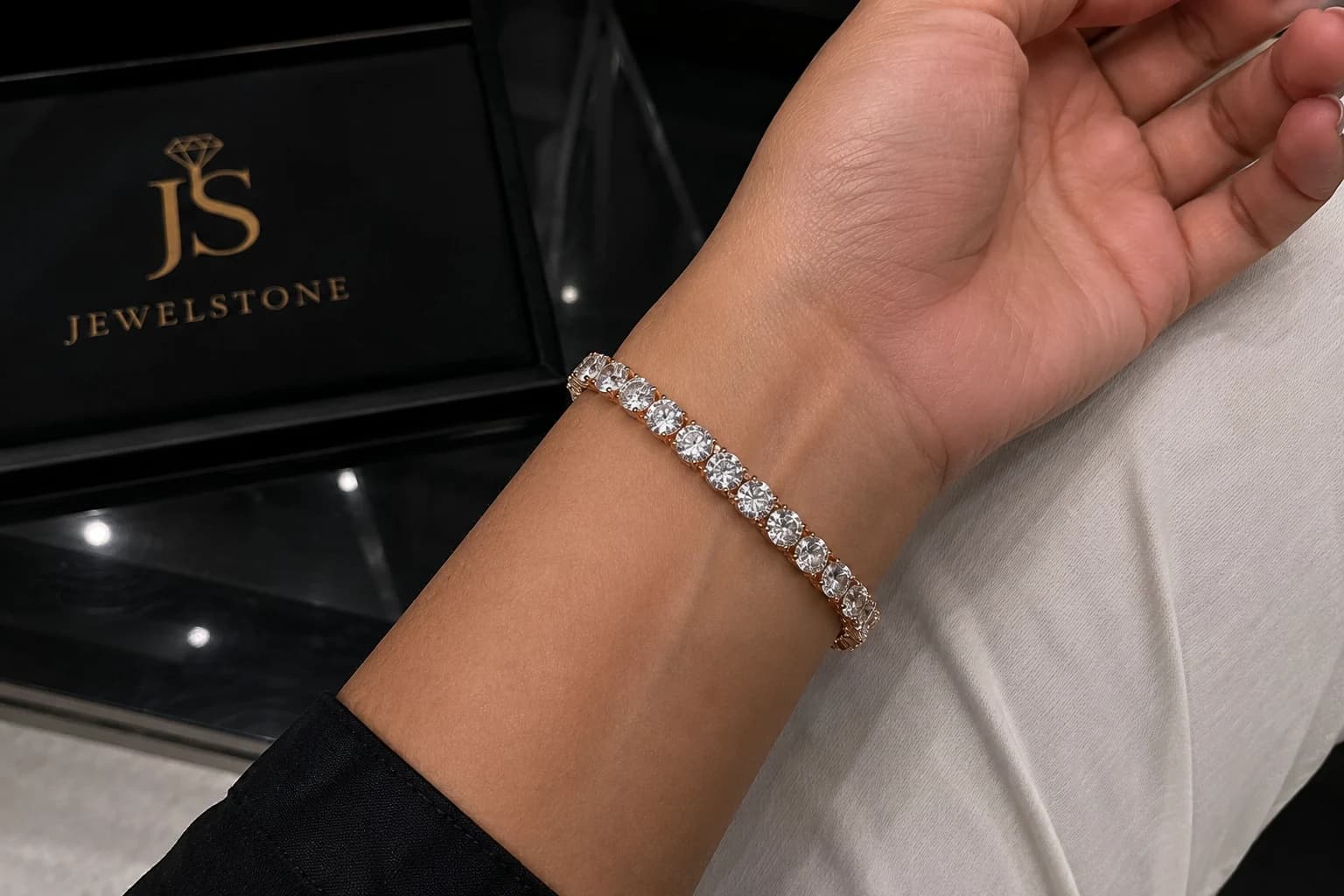 A line of light around the wrist